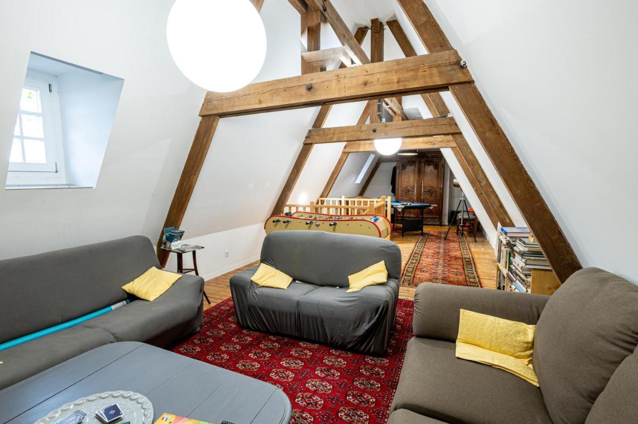 Bed and Breakfast Le Manoir Des Breholles Goustranville Esterno foto